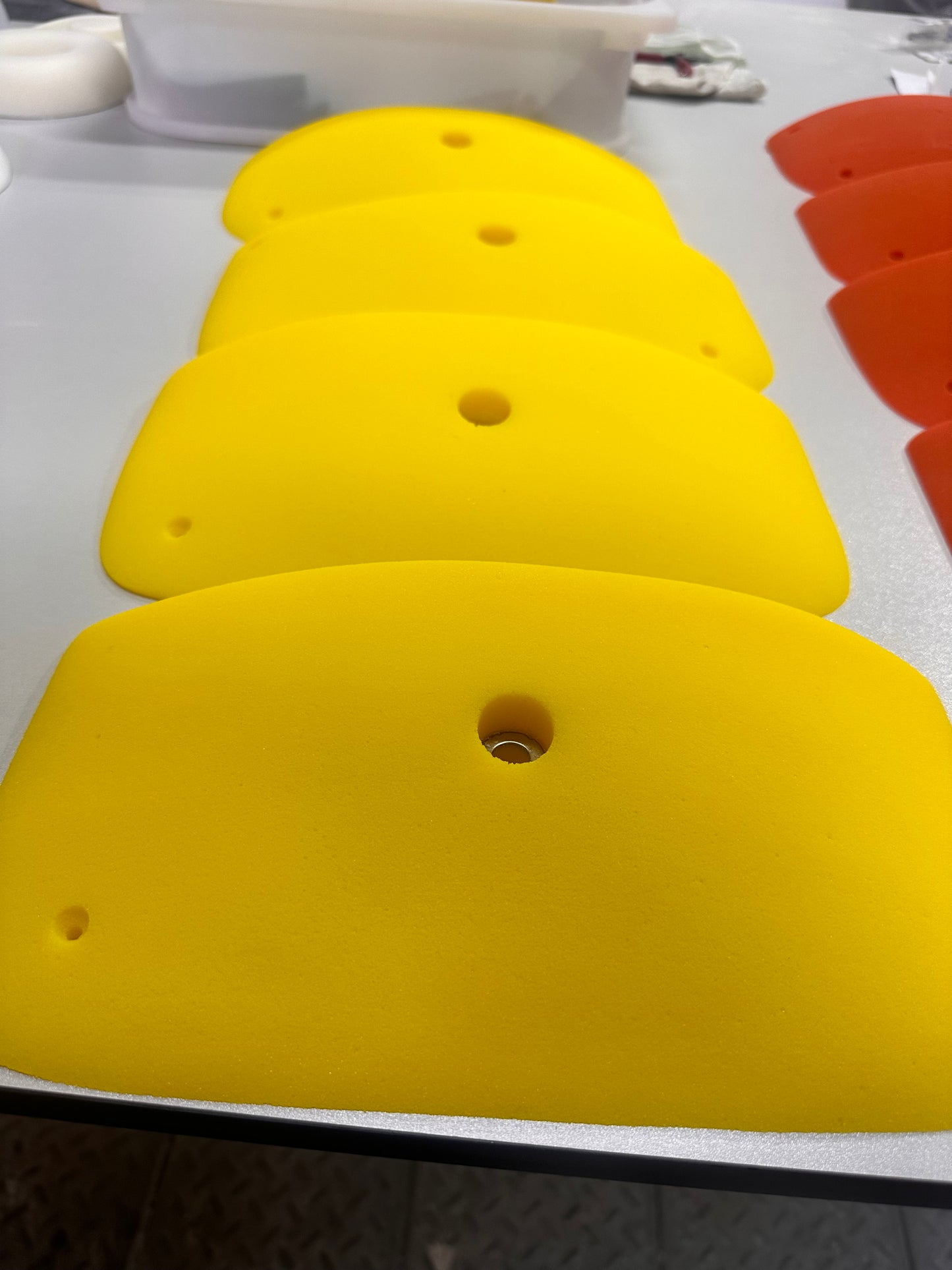 Pillow Series XL Holds
